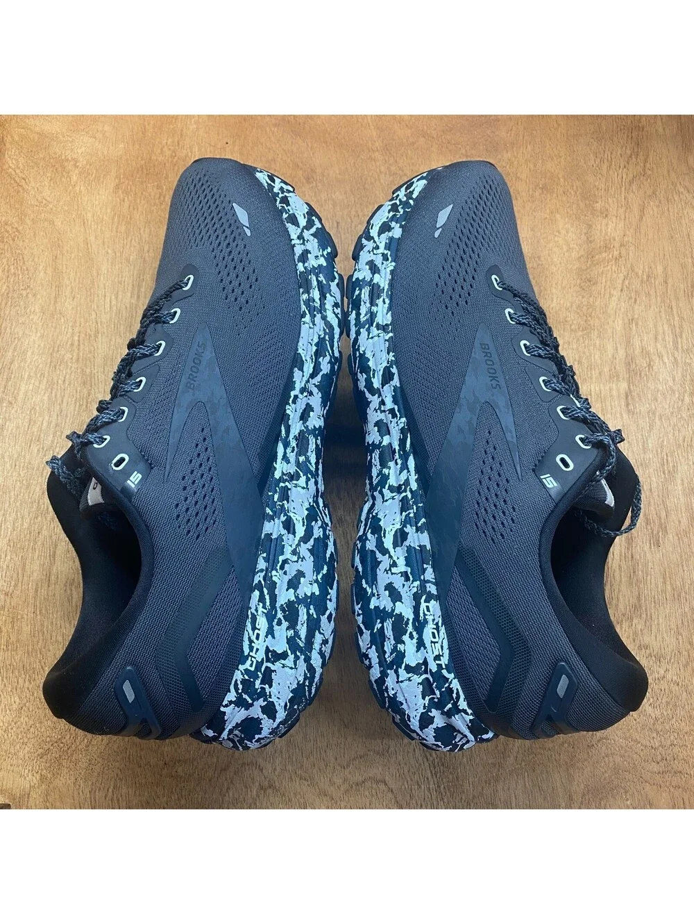 Brooks Ghost 15 Mens Sz 11.5 D Running Shoes Black Ebony Oyster Camo 1103931D004